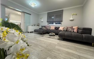 Casa in stil mediteranean, ultrafinisată 5 camere, 3 bai + curte.