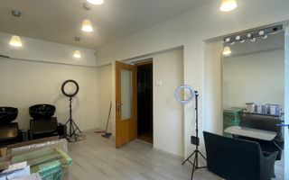 Clădire cu destinație comercială, situată într-o zonă Centrala! - Poză 4