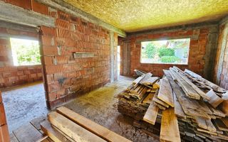 🏡 Casă la roșu cu 4 camere, 122 mp utili, teren 465 mp – Băicoi - Poză 42