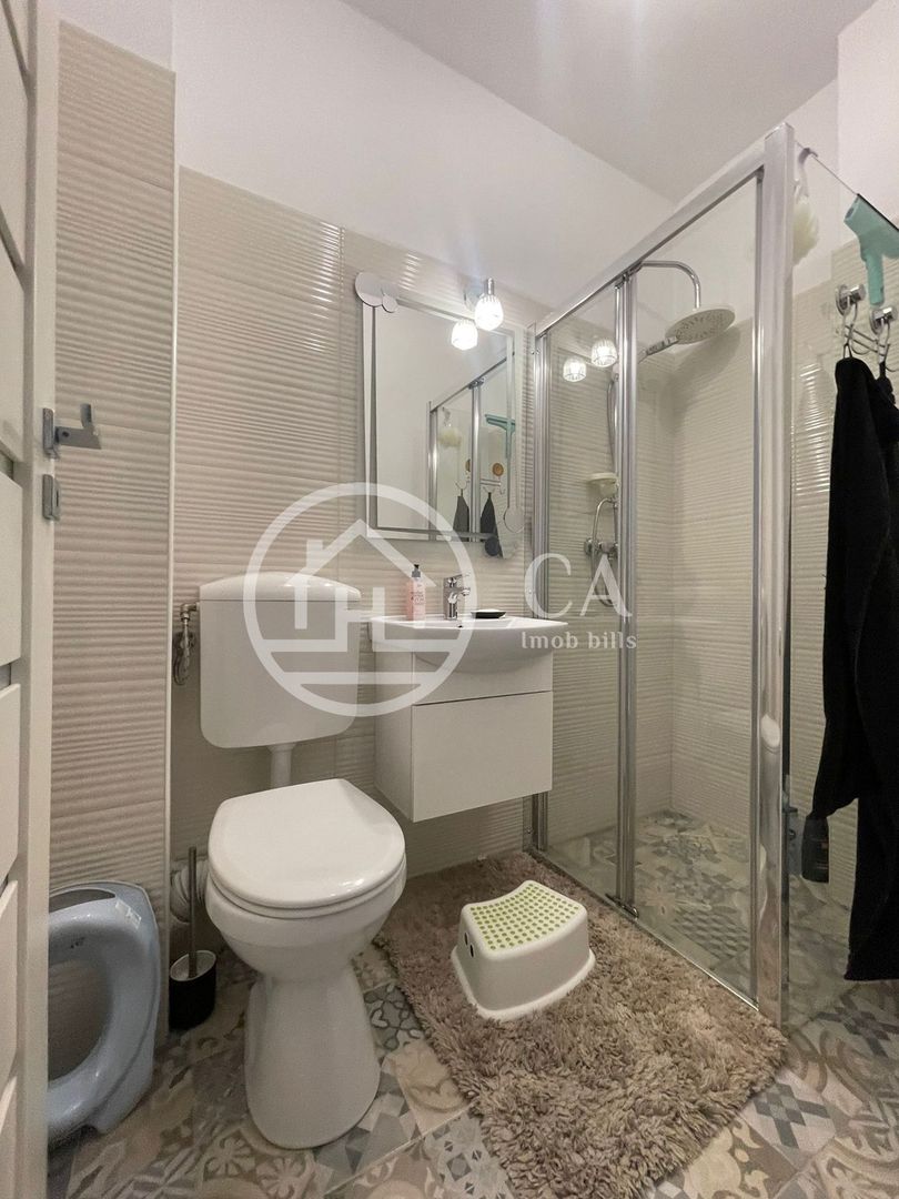 Apartament LUX de vanzare cu 3 camere în zona Calea Aradului, Oradea - Poză 8