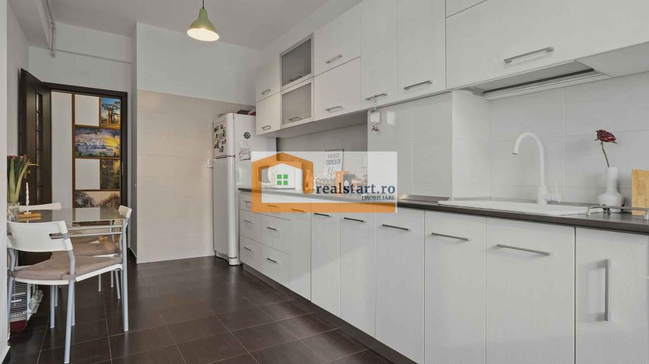 Cartier Latin, MegaImage, piata,decomandat, 6/8, centrala gaz, loc parcare - Poză 7