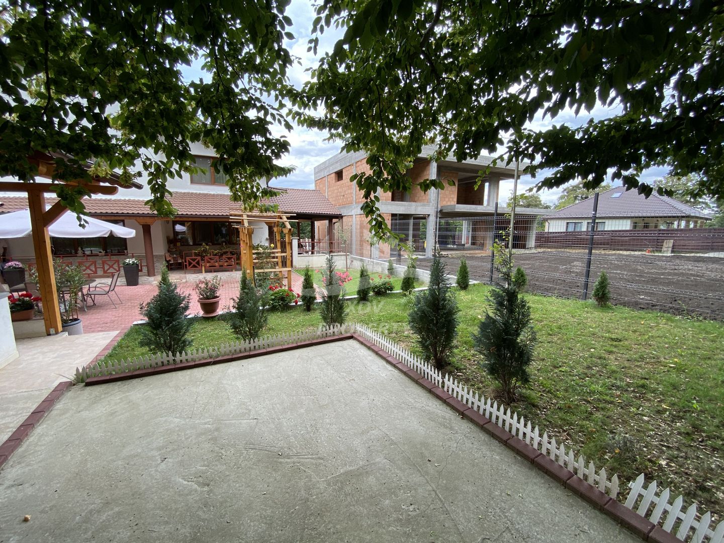 Vila  Frumoasa , Sibiu ,6 camere , 5 Bai , mobilata ,utilata - Poză 12