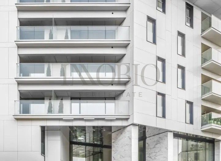 One Herastrau Park - Poză 2