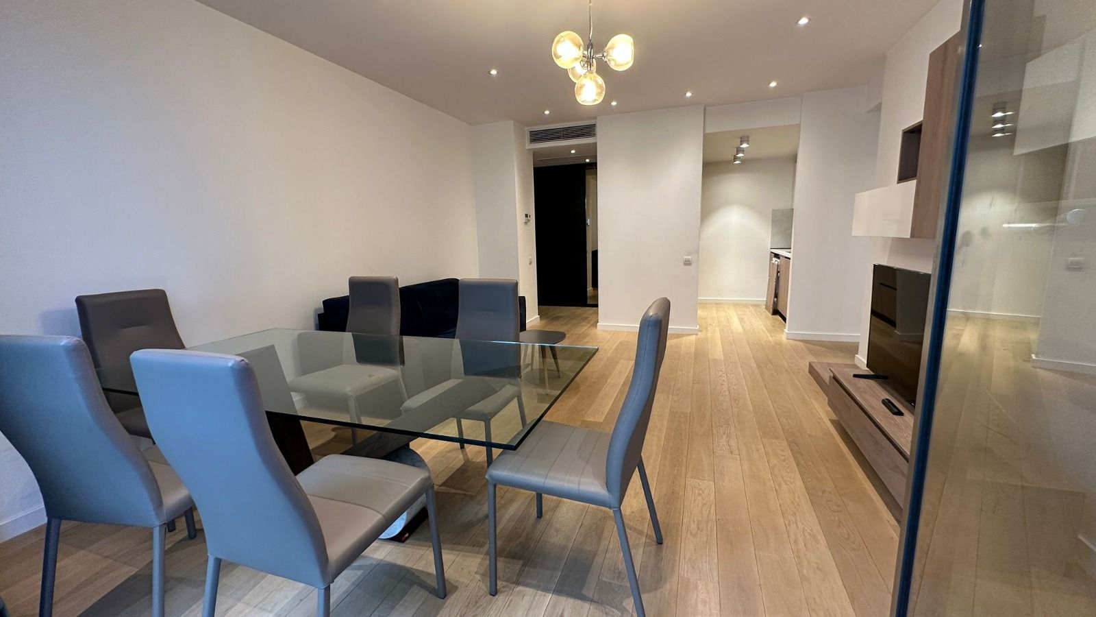Apartament modern exclusivist cu 2 camere în One Herăstrău Plaza - Poză 5