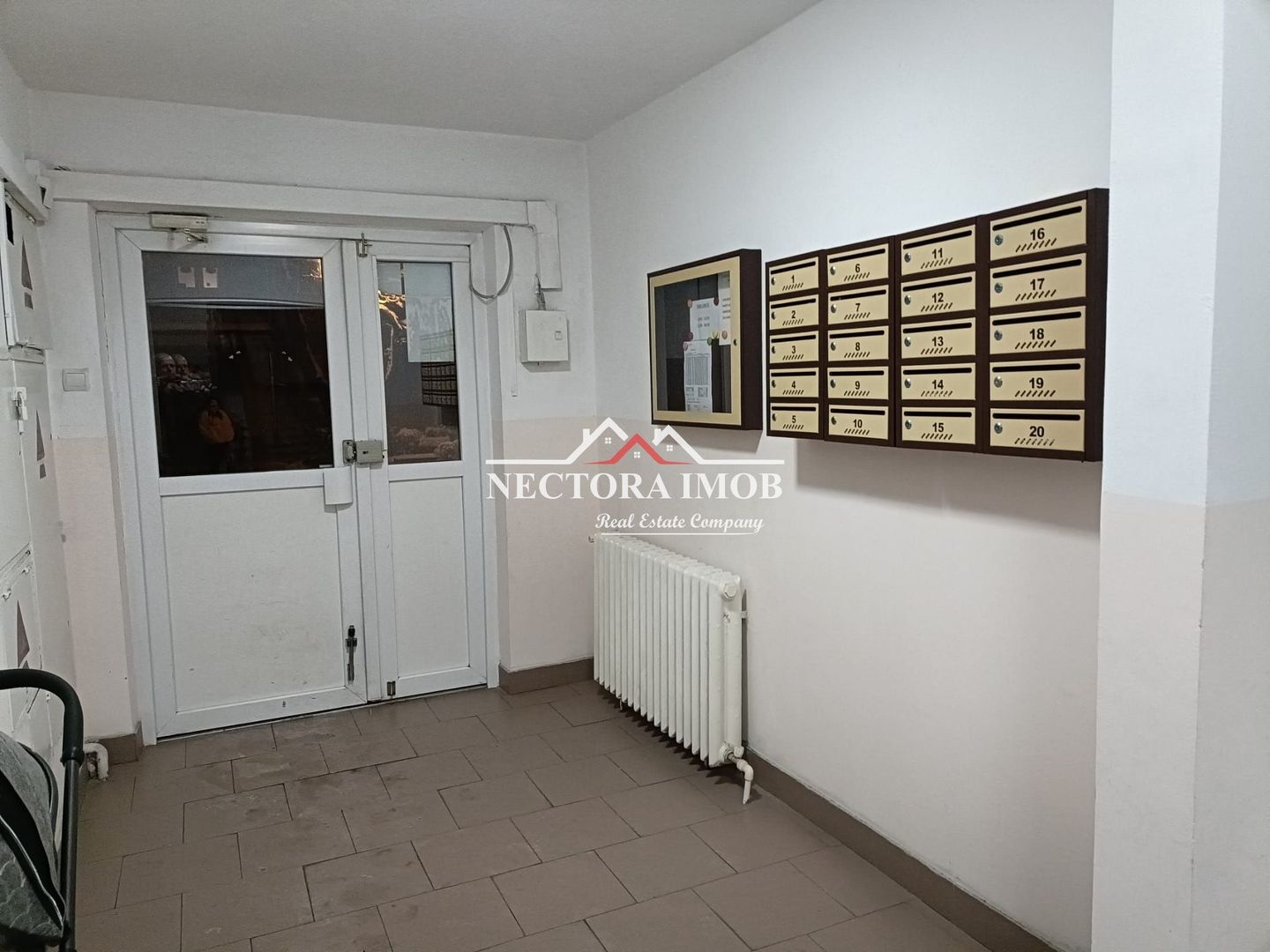 NECTORA IMOB-OCAZIE Apartament 3 camere, 54 mp, Str. R. Reagan, Et. 3 - Poză 10