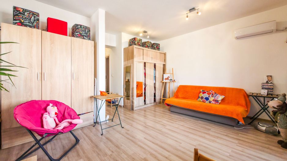 Garsonieră modernă, mobilată și utilată complet – Str. Moinești nr. 63 - Poză 1