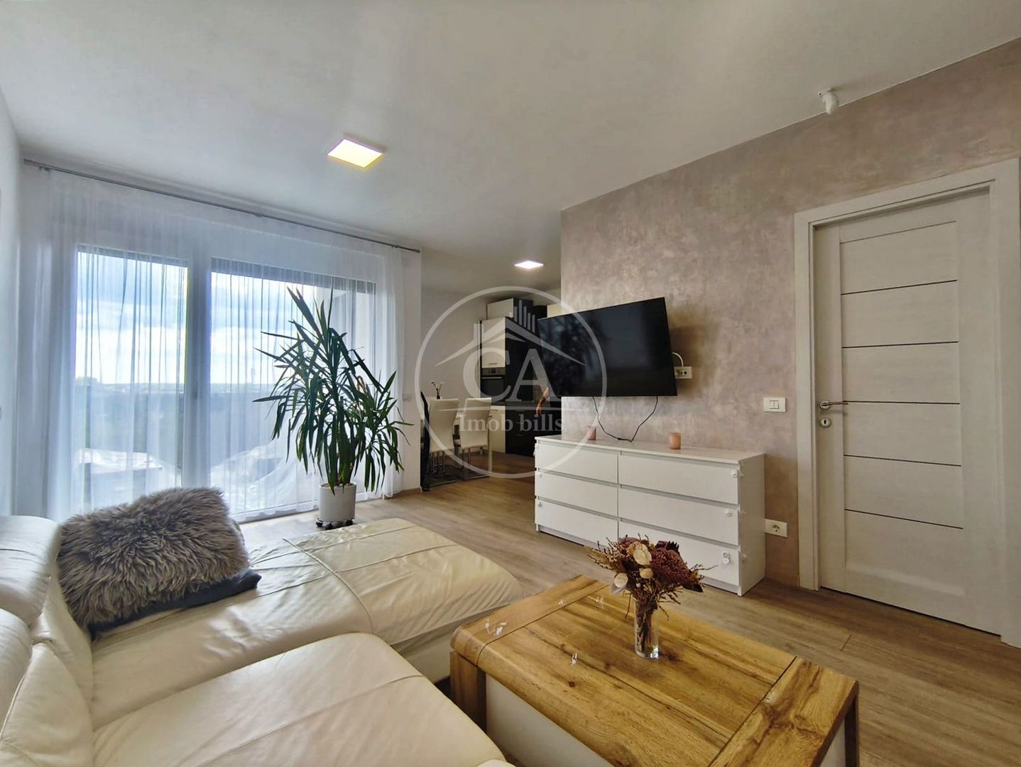 Apartament cu 2 camere si terasa de vanzare in West Residence, Oradea - Poză 1