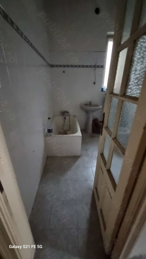 Ag BRASADAS vinde casă cu 2 apart. Calea Călărașilor Coposu. - Poză 9