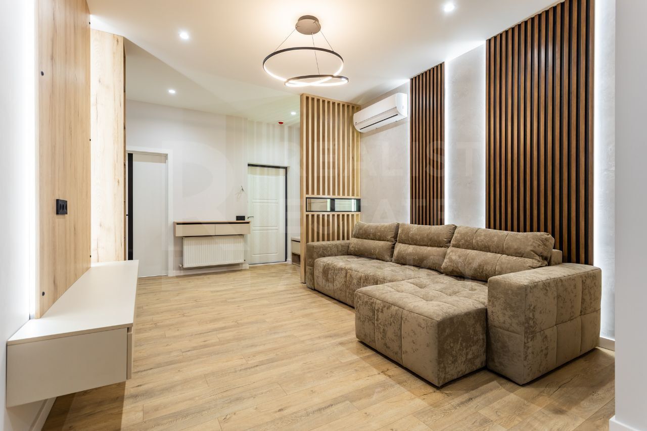 Vânzare, penthouse, 3 camere, strada Ioana Radu, Buiucani - Poză 3