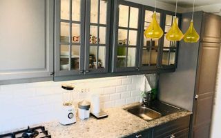 3 camere renovate, 2 bai, 2 balcoane, boxa la subsol, zona Diham - Poză 3