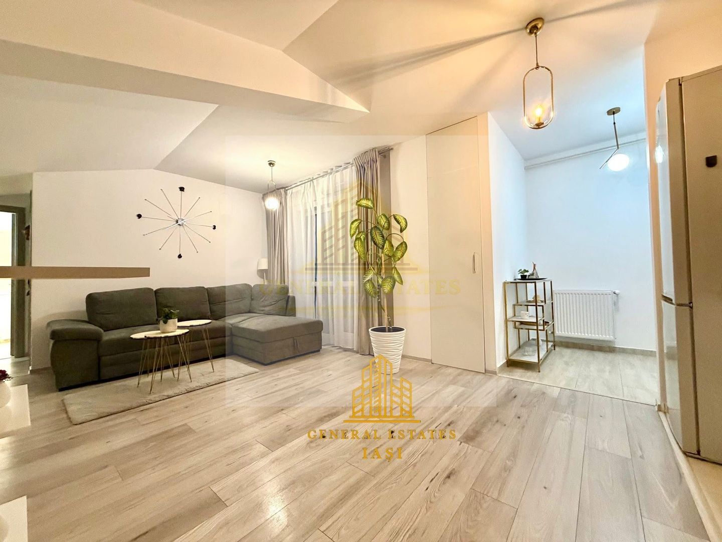Vânzare apartament spațios- 98 mp-Valea Adâncă- Parcare Cadou - Poză 2