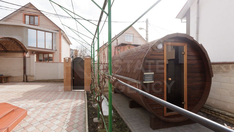 Vânzare, casă 4 camere, str-la Tudor Vladimirescu, Durlești - Poză 3