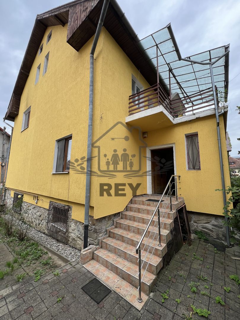 Casă de închiriat în Cisnădie zona Str. Teilor/se acceptă muncitori - Poză 1