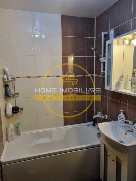 Apartament cu 3 camere/ 65mp Etajul 3/ Zona Podu Ros - Poză 6