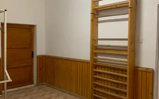 Catelu-Casa S+P+1+M - 14 Camere-1550 Teren - Poză 27