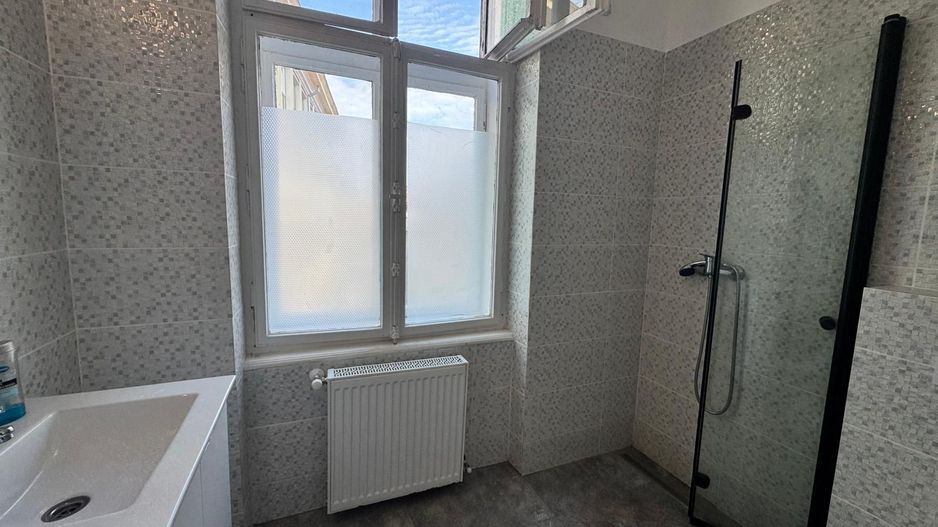 Apartament de inchiriat in centrul istoric - Poză 8