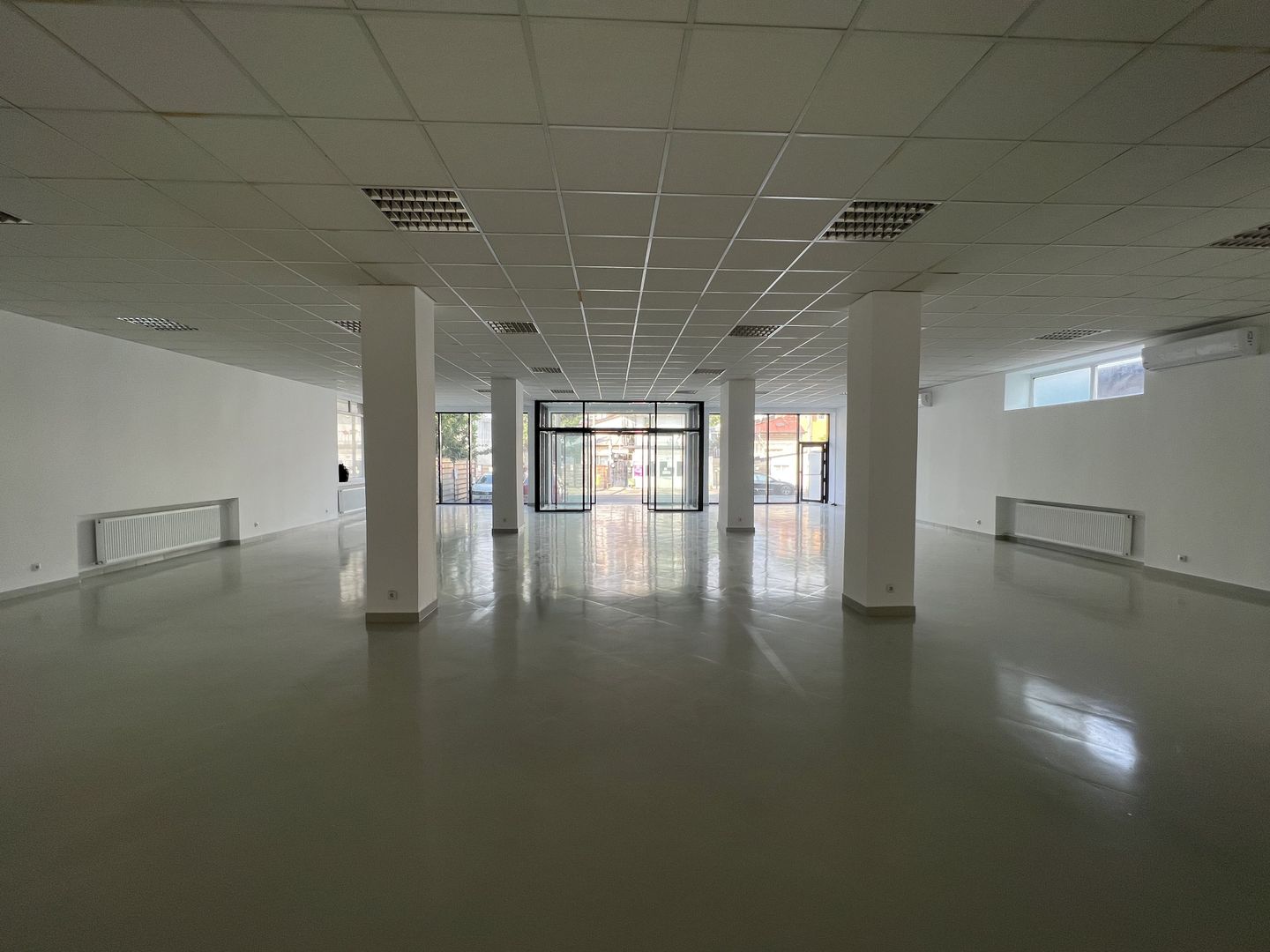Spatiu comercial mare - Crangasi (aproape de piata, metrou) - Poză 6