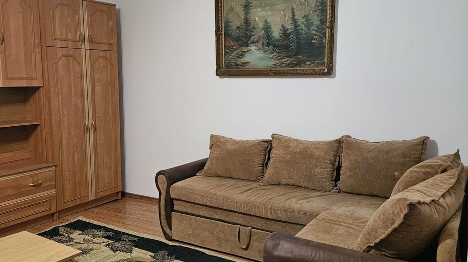 Garsonieră la casă, in zonă centrală, cu pod și beci. - Poză 1