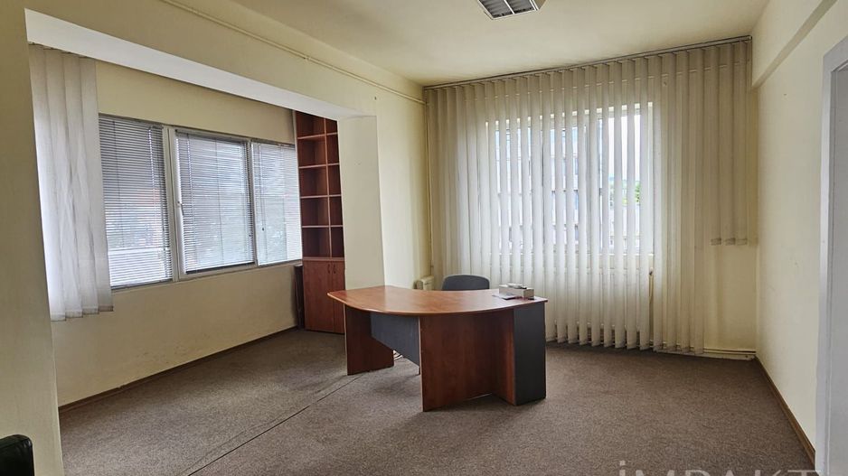 Apartament cu 2 camere ideal pentru investitie in centru - Poză 2