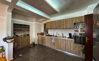 Apartament Elegant de Vânzare – 5 Camere/ 3 Băi, *Arcul de Triumf* - Poză 20