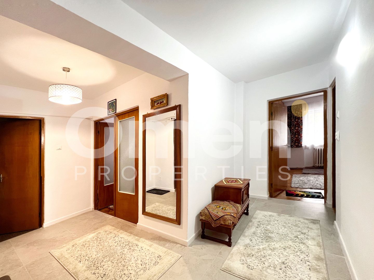 Apartament cu 3 camere, o locuință modernă în inima orașului, - Poză 1