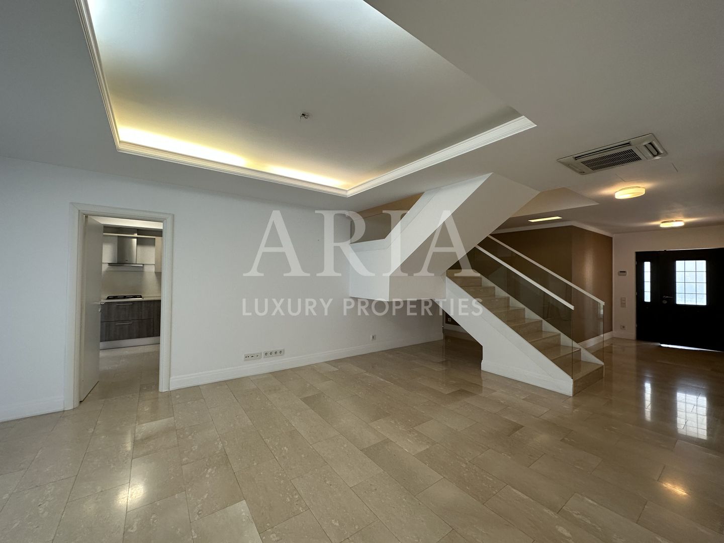 OXFORD GARDENS -  LUXURY GATED COMMUNITY - POOL - TENNIS COURT - PLAYGROUND - Poză 4