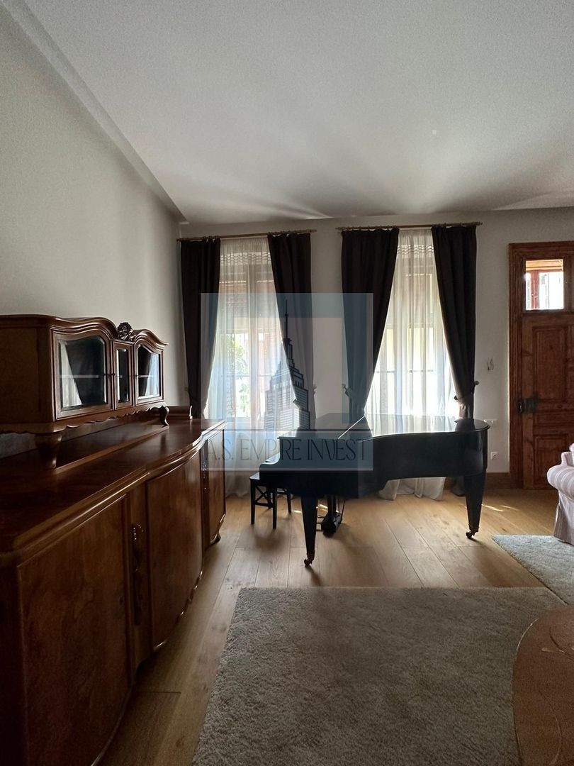 Casa/Villa deosebita , 1012 mp teren - zona Cristian/Brasov - Poză 14