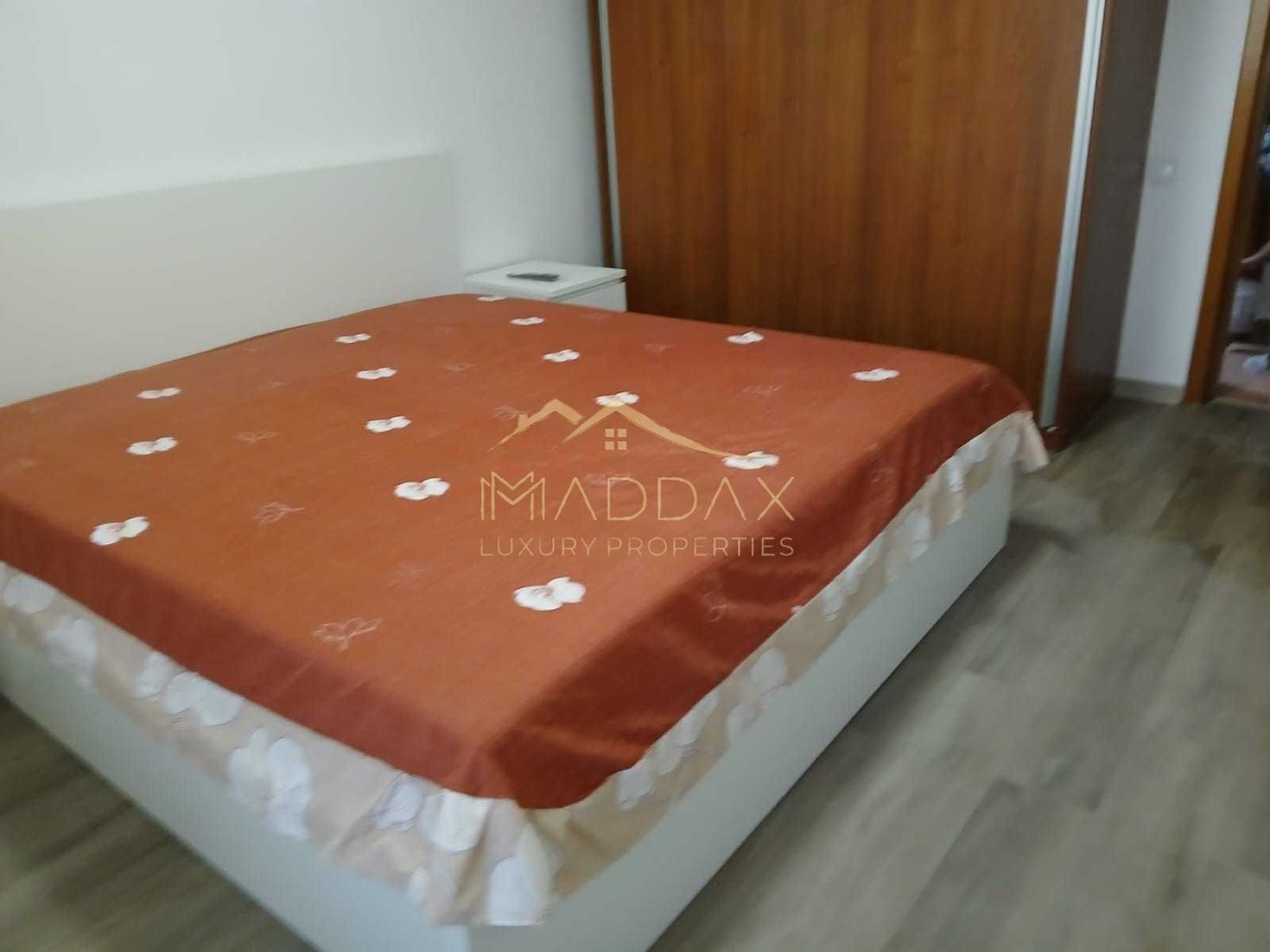 Bvd. Unirii - Nerva Traian | 3 Camere Decomandat | Renovat 2026 |Parcare & Boxa - Poză 3