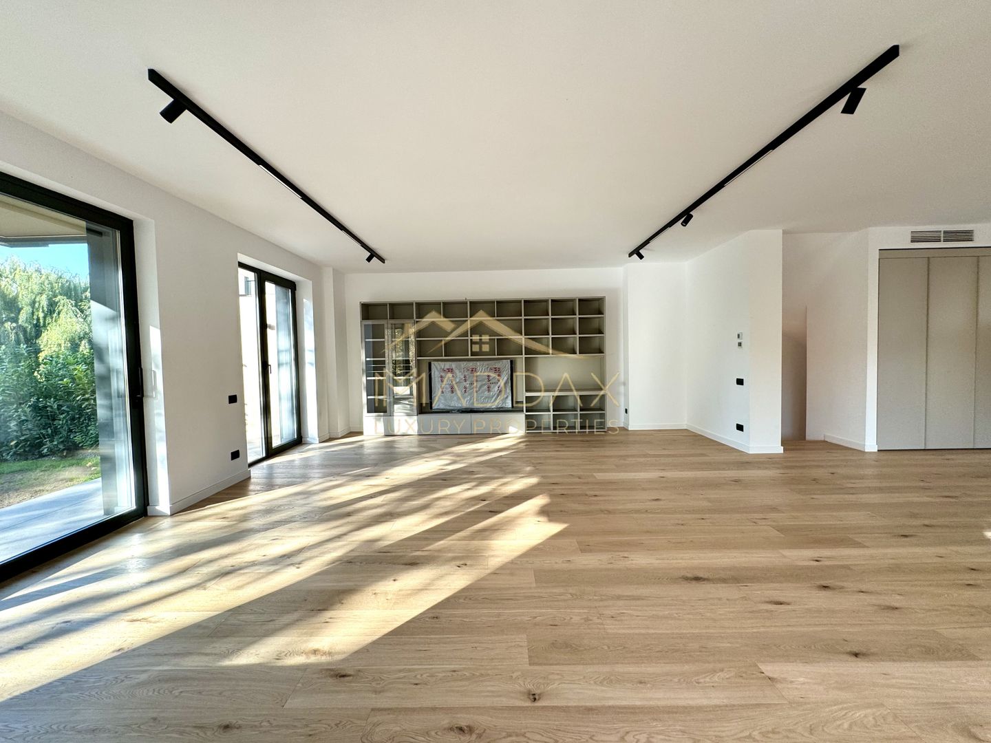 Vila cu 5 camere  *366mp* / Curte privată + piscina*315mp*/ Pipera - Lake View - Poză 18