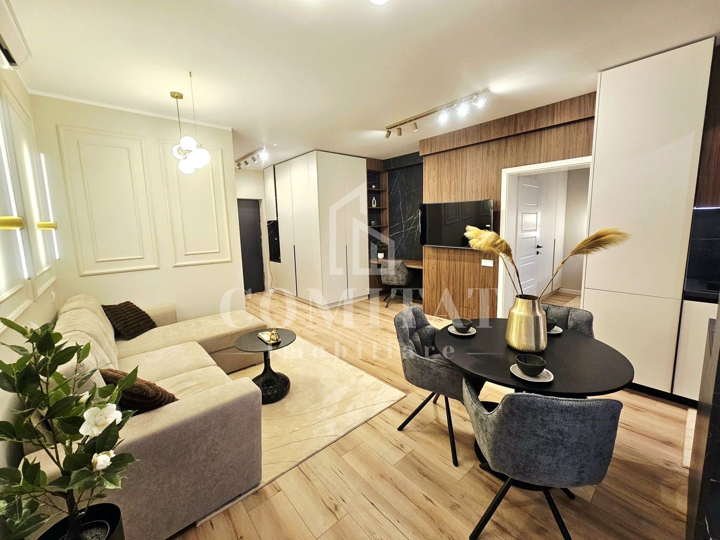 Apartament ultrafinisat | Etaj intermediar | Zona Str Tineretului - Poză 1