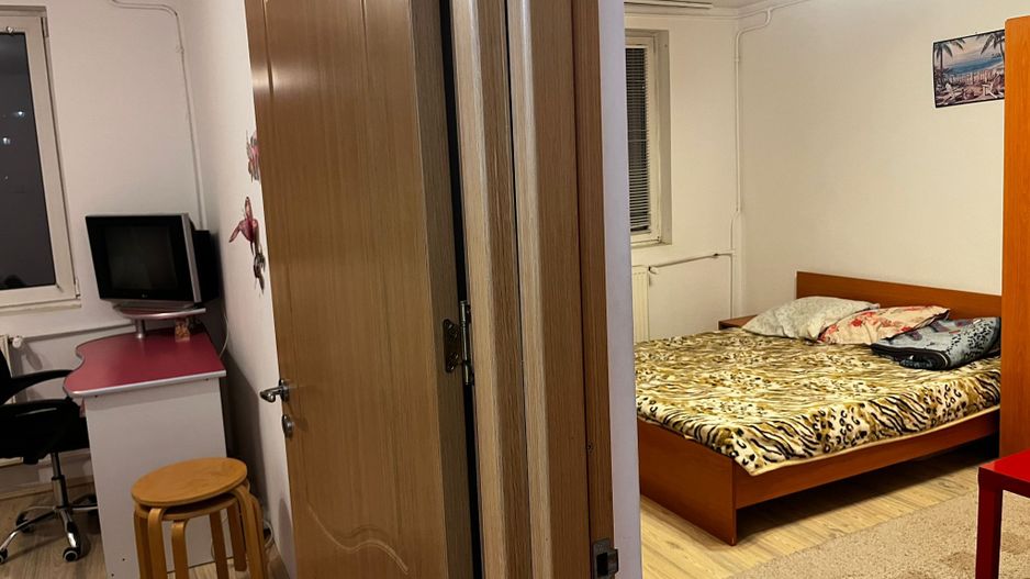 Apartament 2 camere decomandat, etaj 4, renovat, metrou 1 Decembrie 1918 - Poză 3
