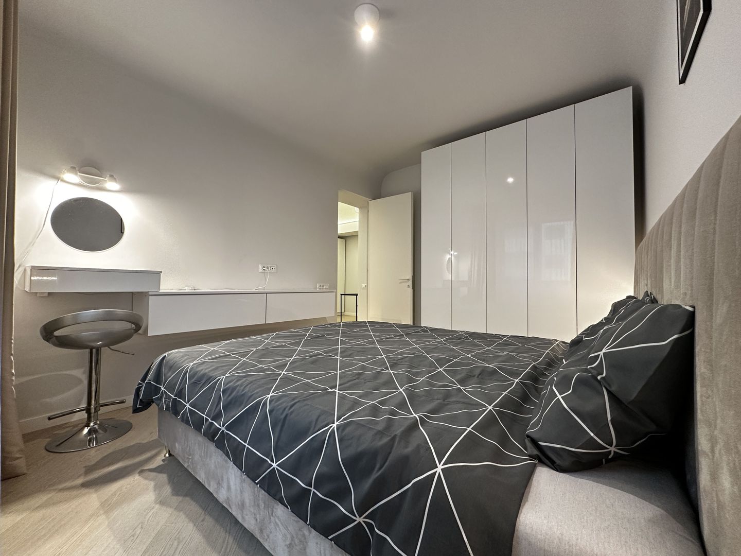 Apartament 2 camere complet mobilat, parcare inclusă I Cortina North - Poză 4