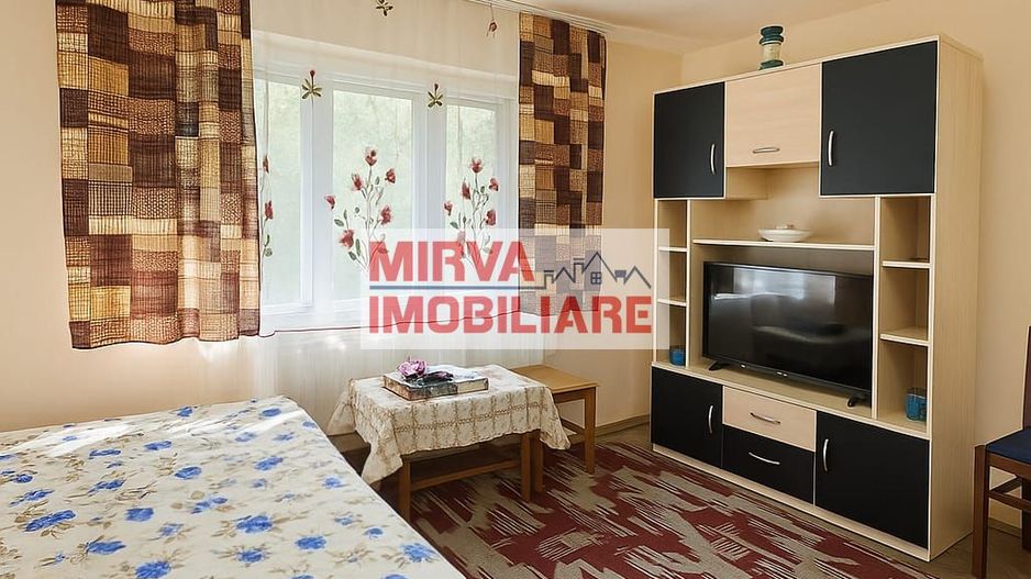 🏡 Casă tradițională într-un peisaj de vis – Vâlcănești - Poză 4