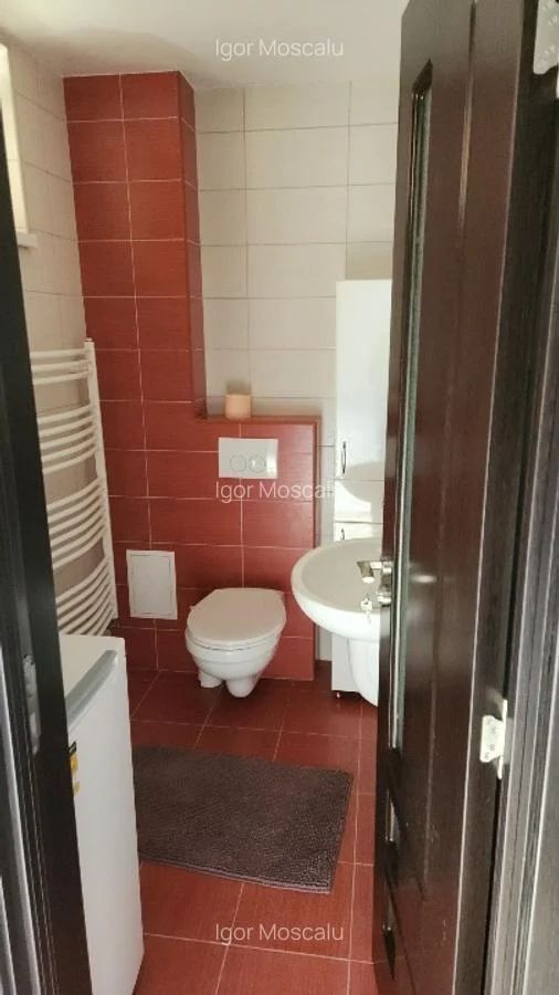 Cartierul Green Park Villas casa cu 3 dormitoare 1300 euro neg - Poză 5