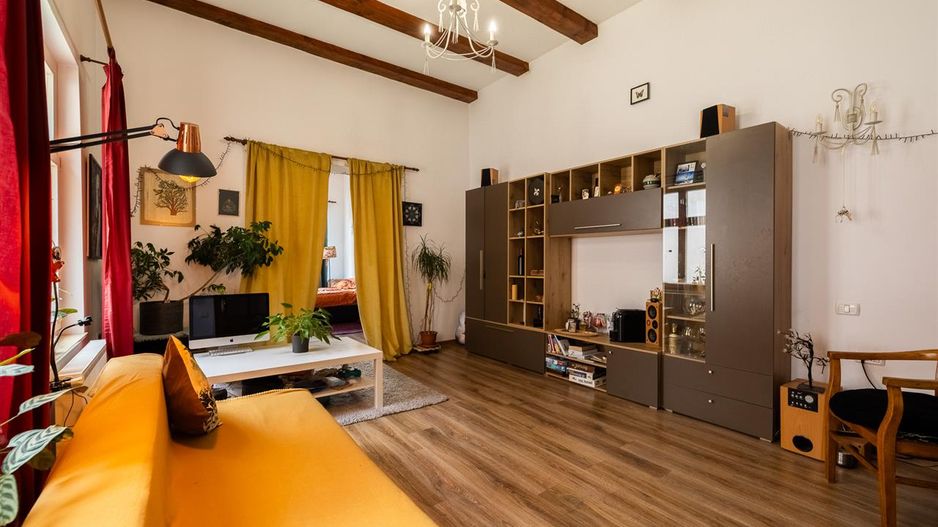 Imobil doua camere in casa+spatiu comercial+teren 270 mp  cu CF separat - Poză 12