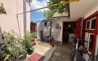 Apartament la casă de 2 camere, Medias - Poză 13