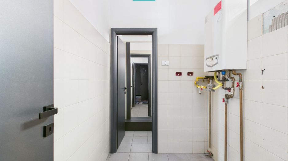 Spațiu de 135 mp cu vad comercial în Arad - Poză 7