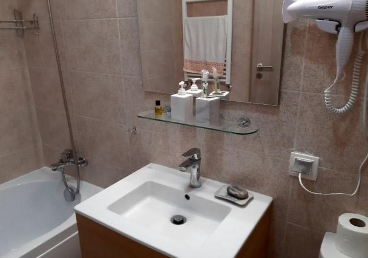 Garsoniera in bloc nou zona Calea Calarasilor cu centrala proprie - Poză 7