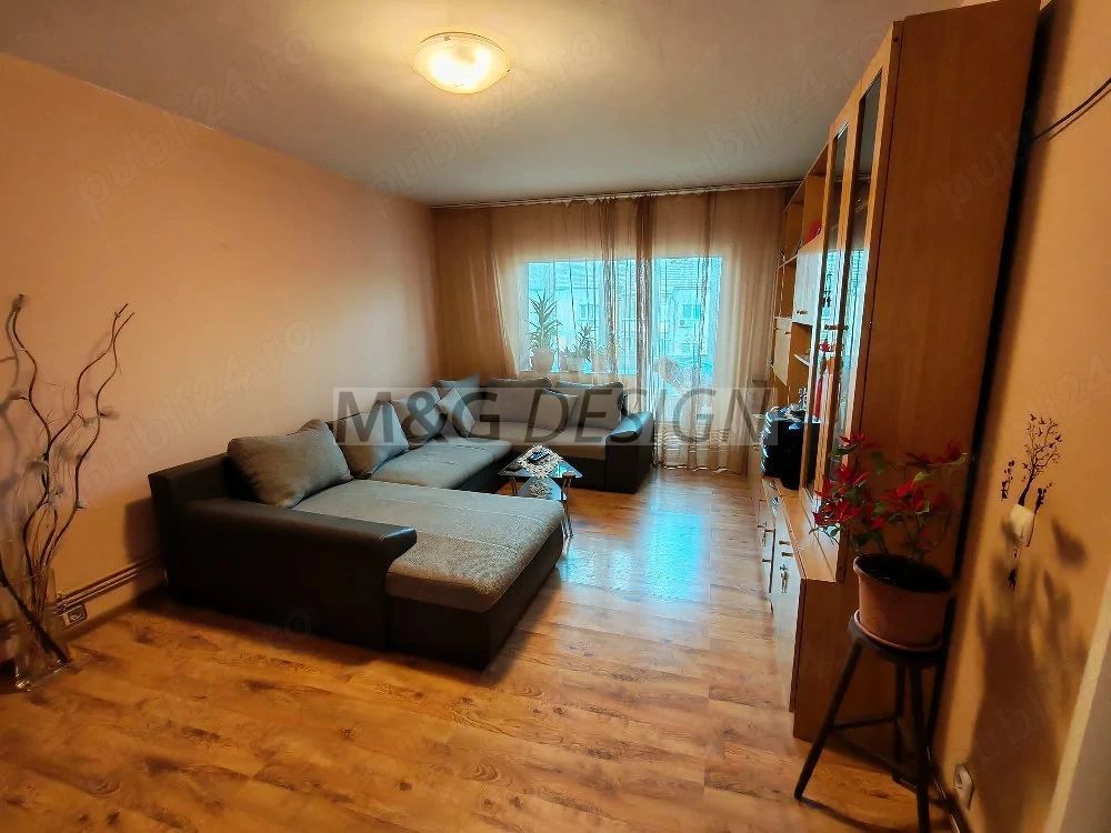 Apartament 3 camere Soarelui - Poză 1