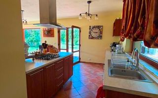 Casă 300 mp în Micești | Teren 2.026 mp | 4 dormitoare - Poză 8