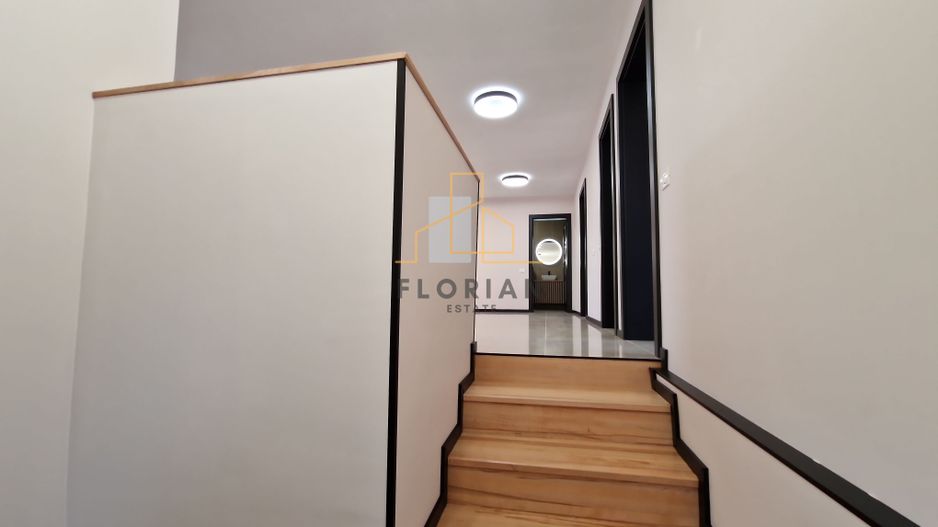 Duplex spatios si luminos in centrul Sacalazului - Poză 5