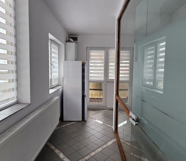 Apartament cu 3 camere la vila pe Bdul Victoriei Sibiu - Poză 7