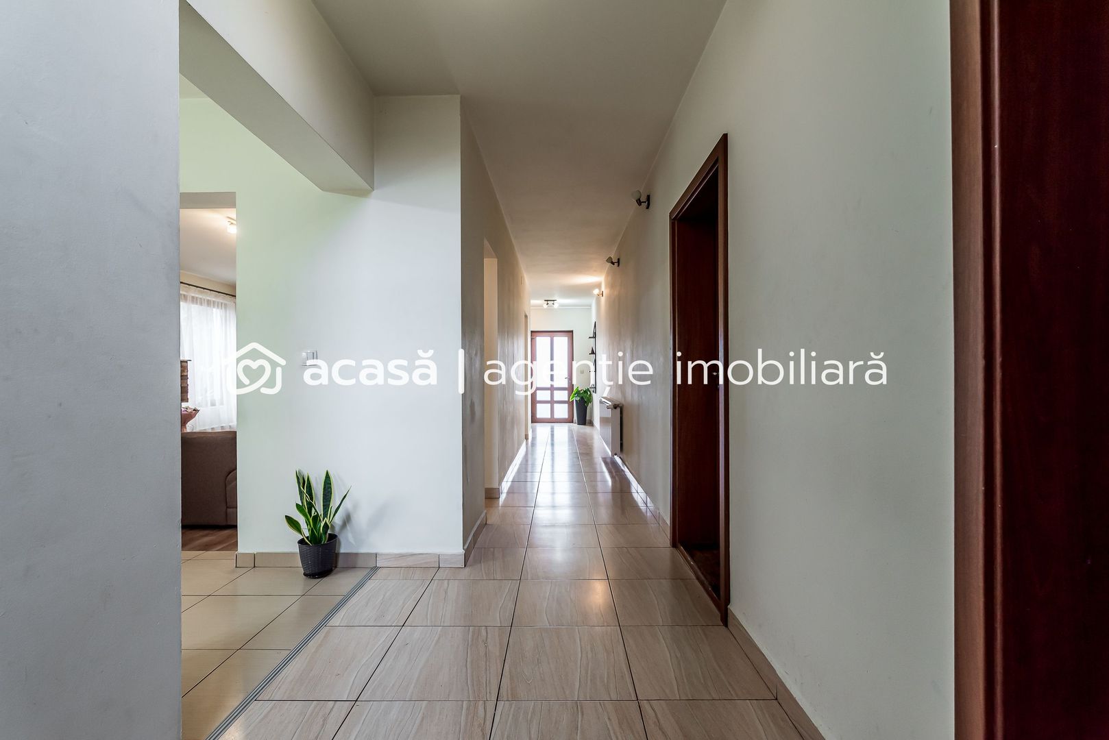 VILĂ MODERNĂ CU PISCINĂ, SAUNĂ- COMISION 0% – ARADUL NOU - Poză 6