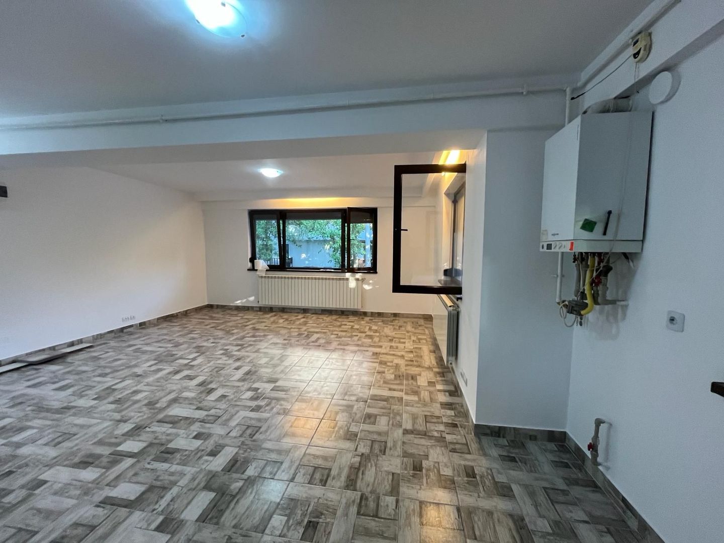 Comision 0 Apartament 3 cam Bucuresti Noi ,deosebit; suprafata mare - Poză 4