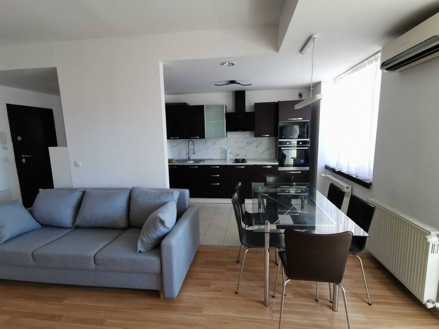 Apartament 2 camere Complex Rose Garden cu loc de parcare inclus in pret - Poză 2