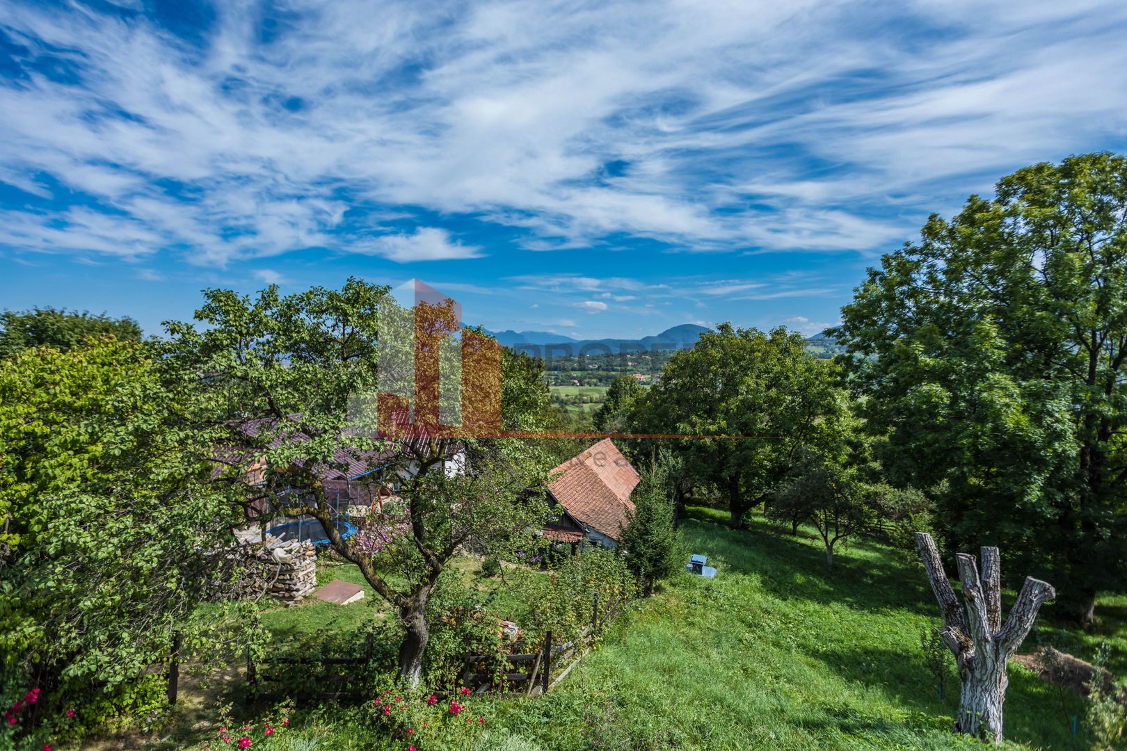 Vilă 340 mp Bran | Teren 5500 mp | 6 dormitoare cu băi proprii - Poză 20