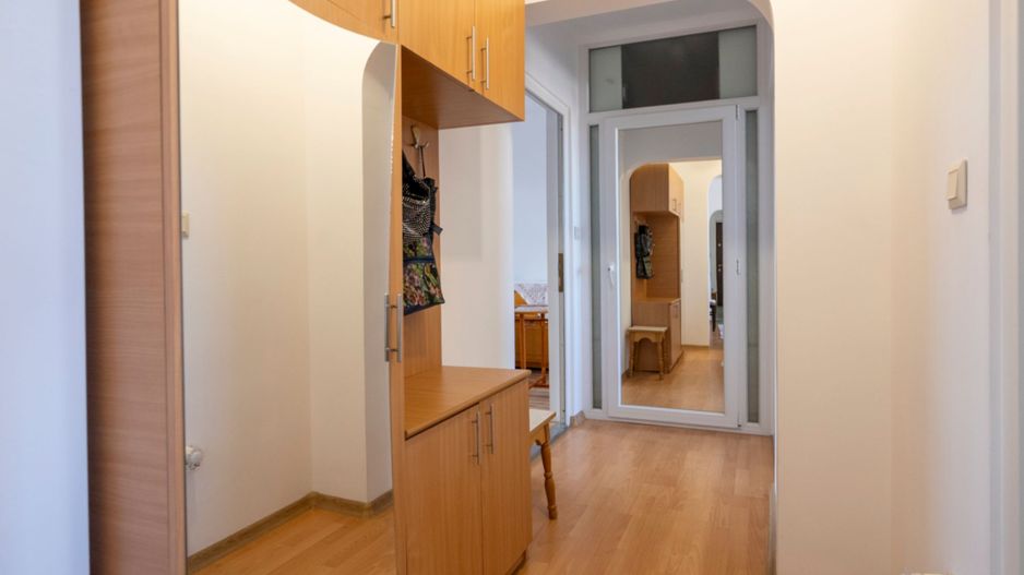 APARTAMENT 3 CAMERE, 2 BAI, NUFARUL, ETAJ INTERMEDIAR - Poză 8