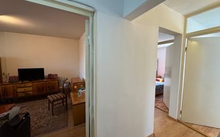 Apartament decomandat cu 3 camere in Florilor, strada Crinului - Poză 10