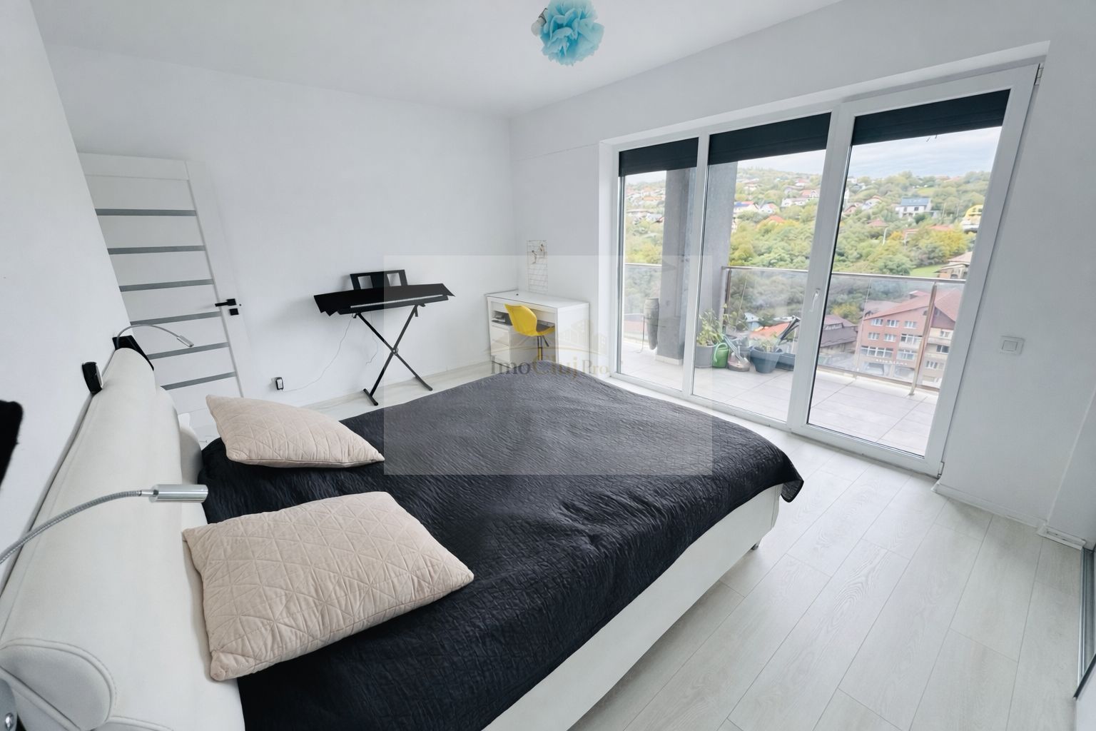 Vanzare penthouse 4 camere, terasa 38 mp, 2 parcari, Iris- Zona Rivus - Poză 3