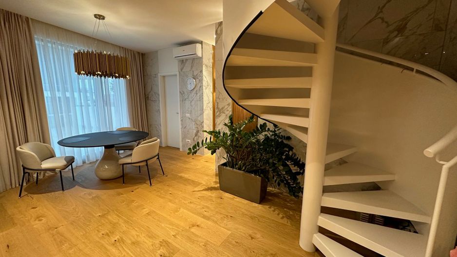 Apartament pe 2 niveluri - Poză 1